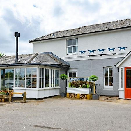 The Running Horse Hotel Winchester Eksteriør billede