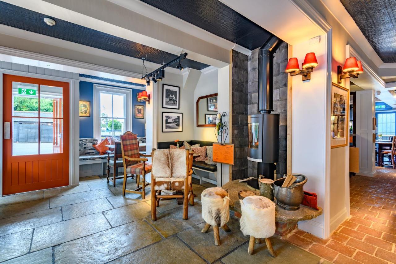 The Running Horse Hotel Winchester Eksteriør billede