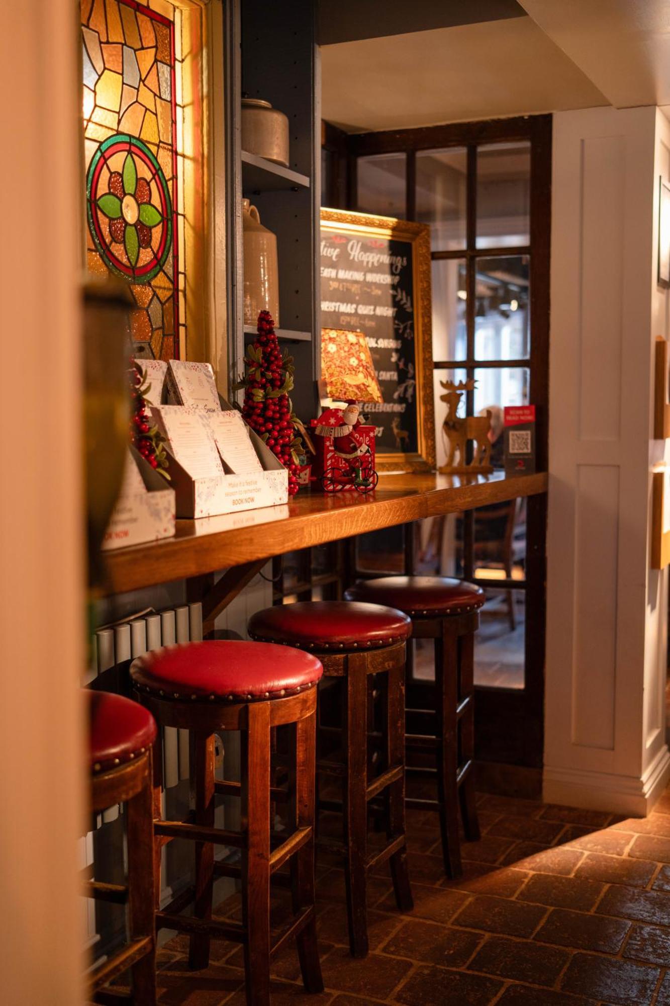 The Running Horse Hotel Winchester Eksteriør billede
